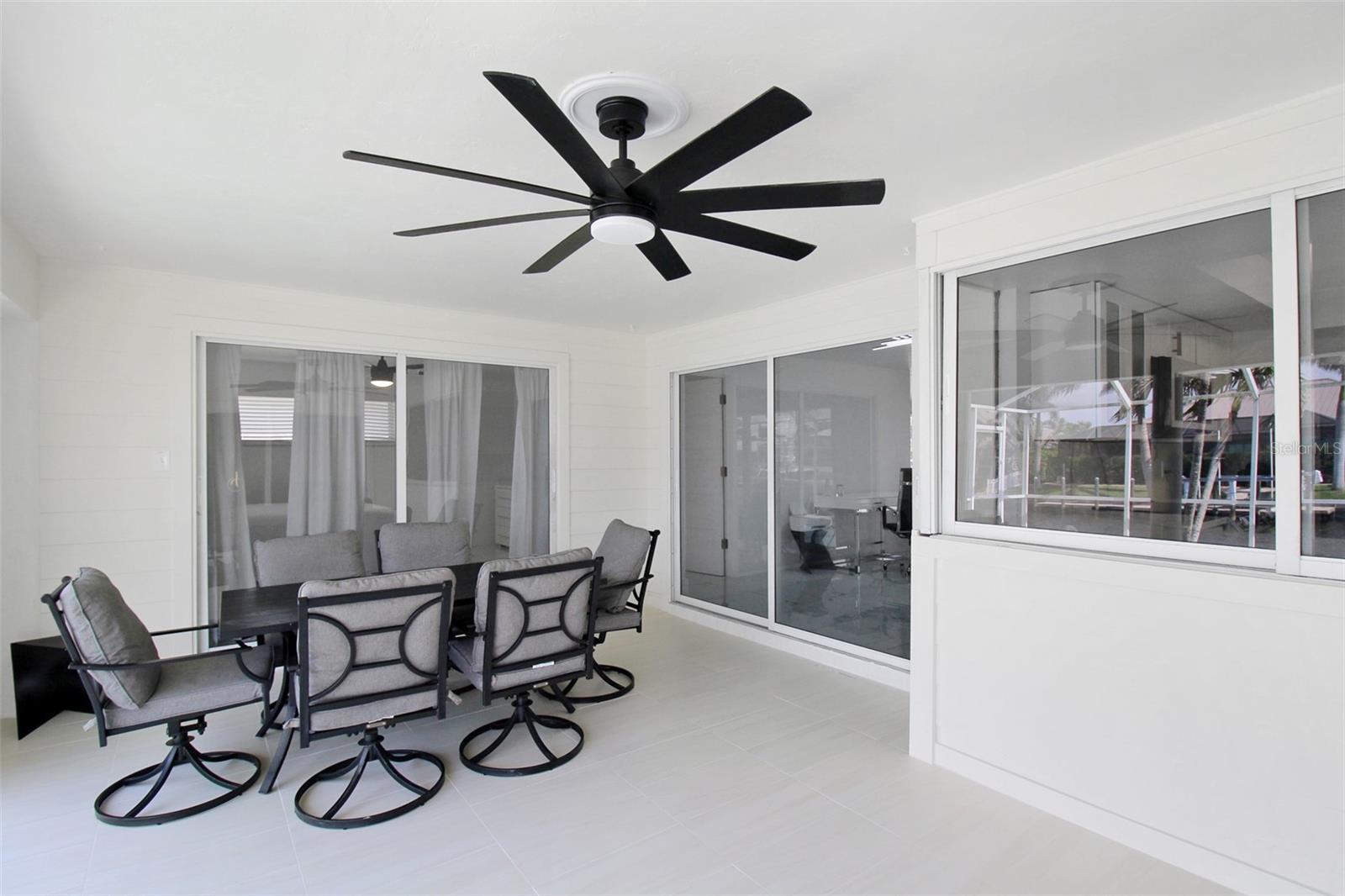 Image 61 of 71 For 945 Bal Harbor Boulevard