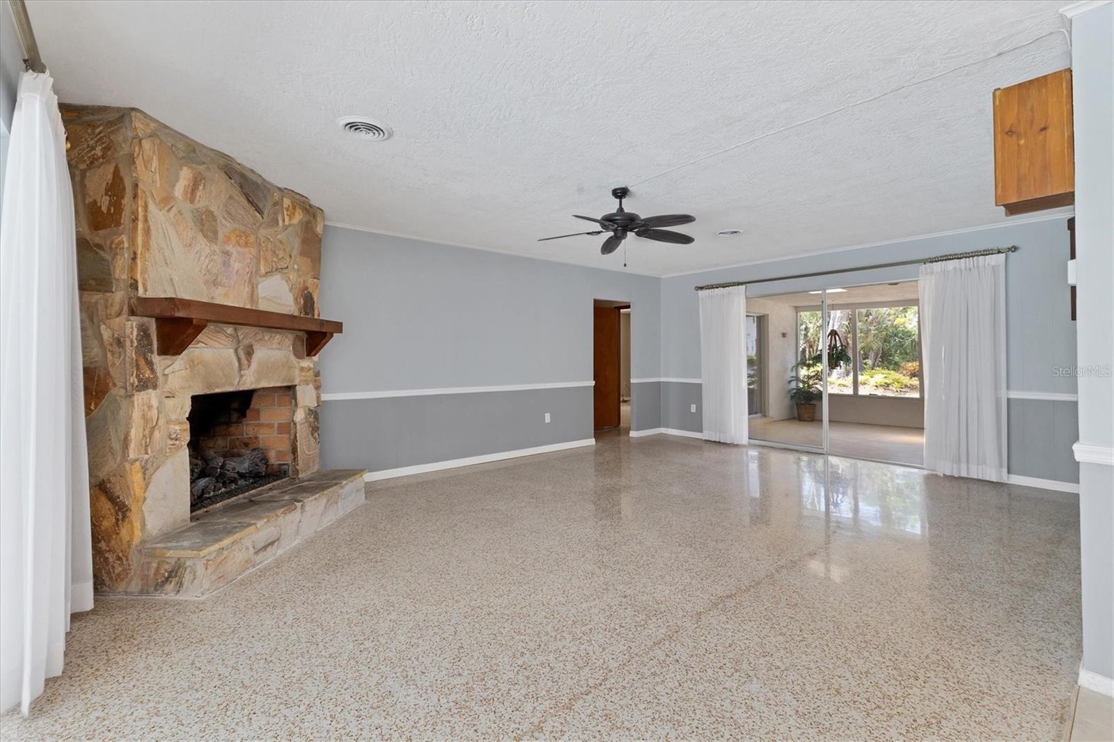 Image 10 of 43 For 4311 52nd Street E