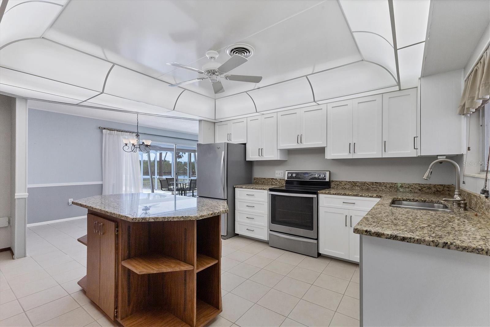 Image 13 of 43 For 4311 52nd Street E