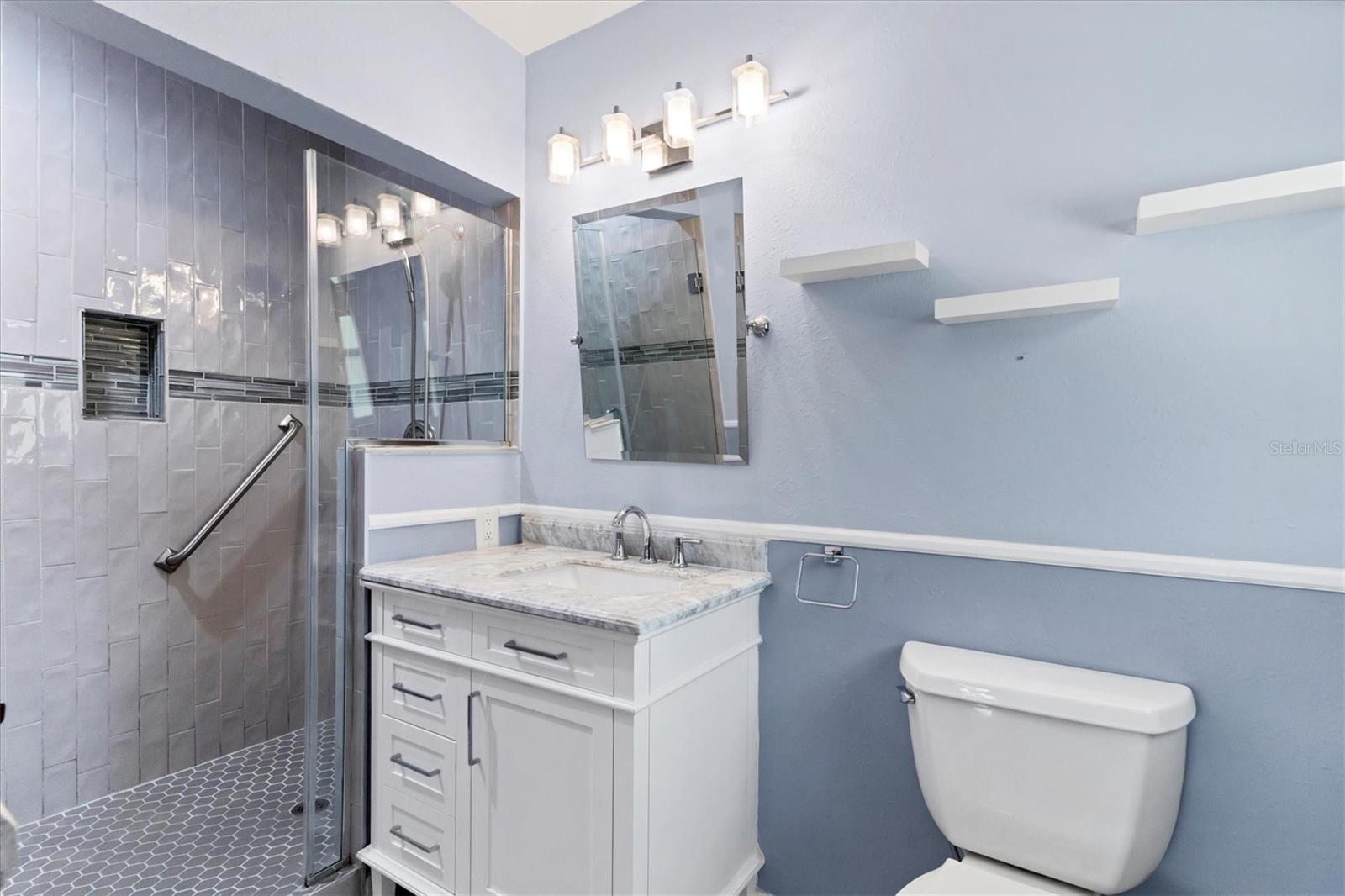 Image 18 of 43 For 4311 52nd Street E