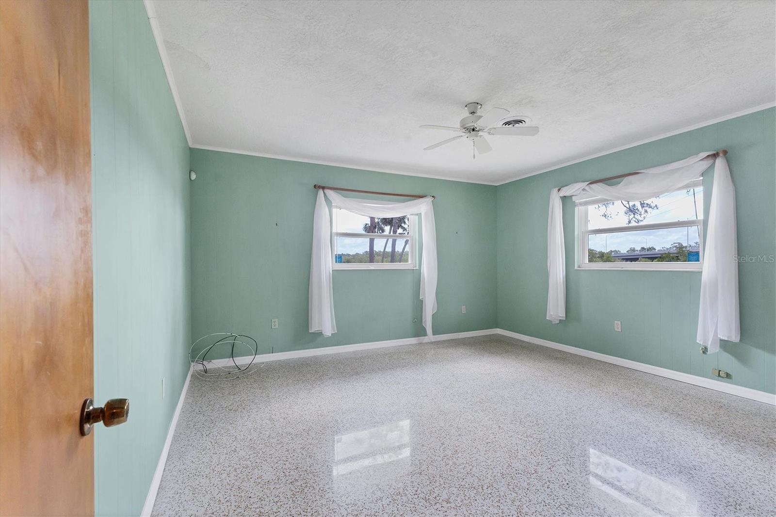 Image 19 of 43 For 4311 52nd Street E