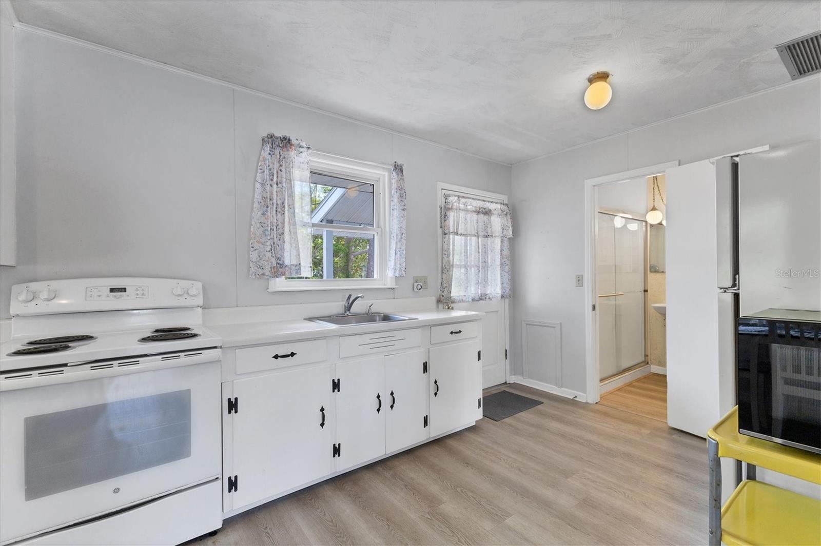 Image 31 of 43 For 4311 52nd Street E