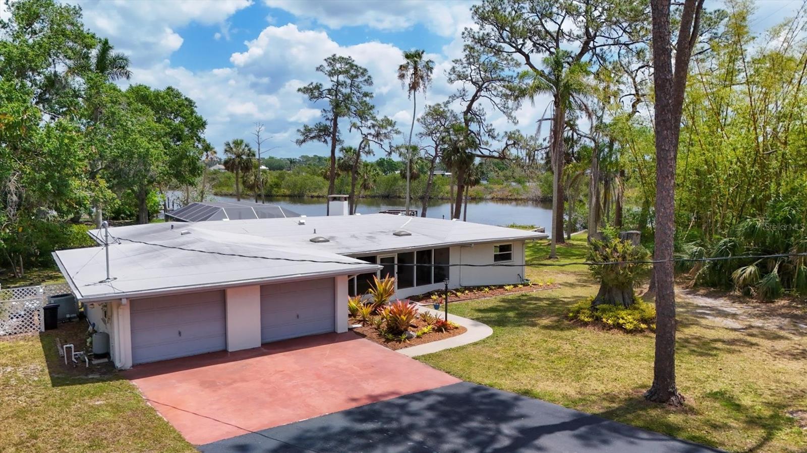 Image 4 of 43 For 4311 52nd Street E