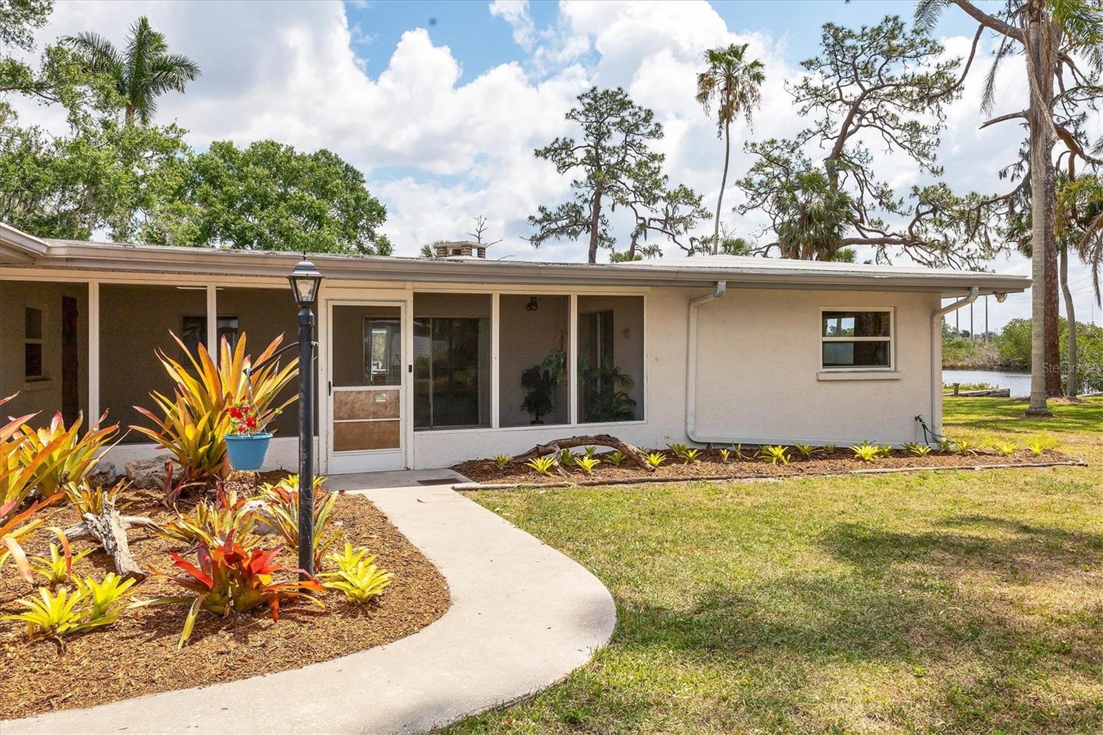 Image 7 of 43 For 4311 52nd Street E