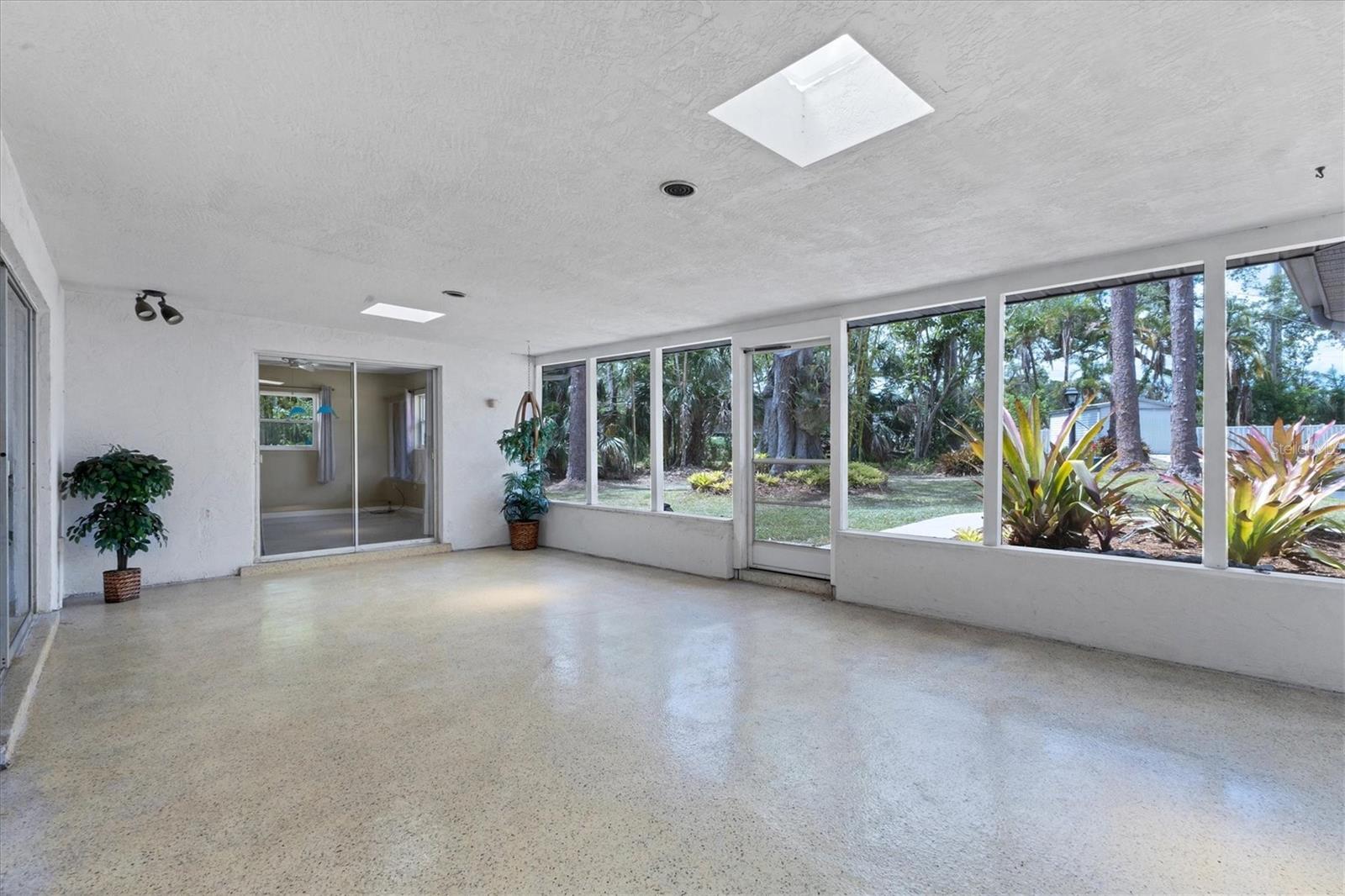 Image 8 of 43 For 4311 52nd Street E