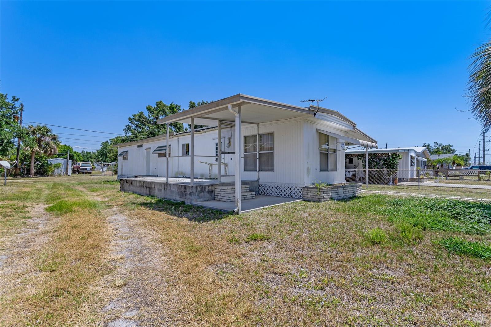 Image 25 of 27 For 110 Orange Grove Avenue S