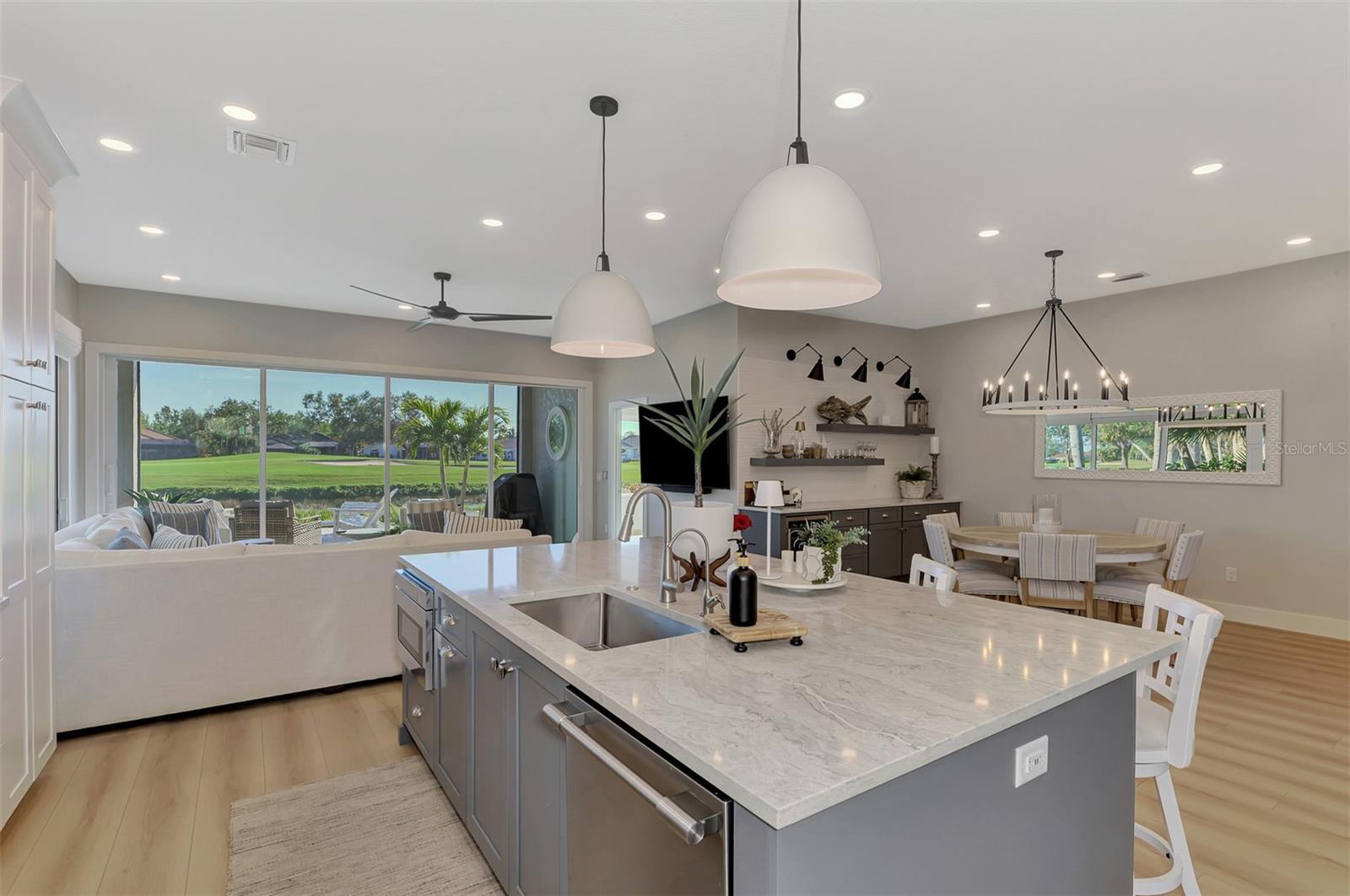 Image 17 of 77 For 561 Fallbrook Drive