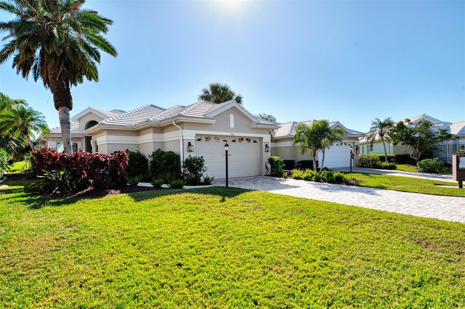 Image 6 of 77 For 561 Fallbrook Drive