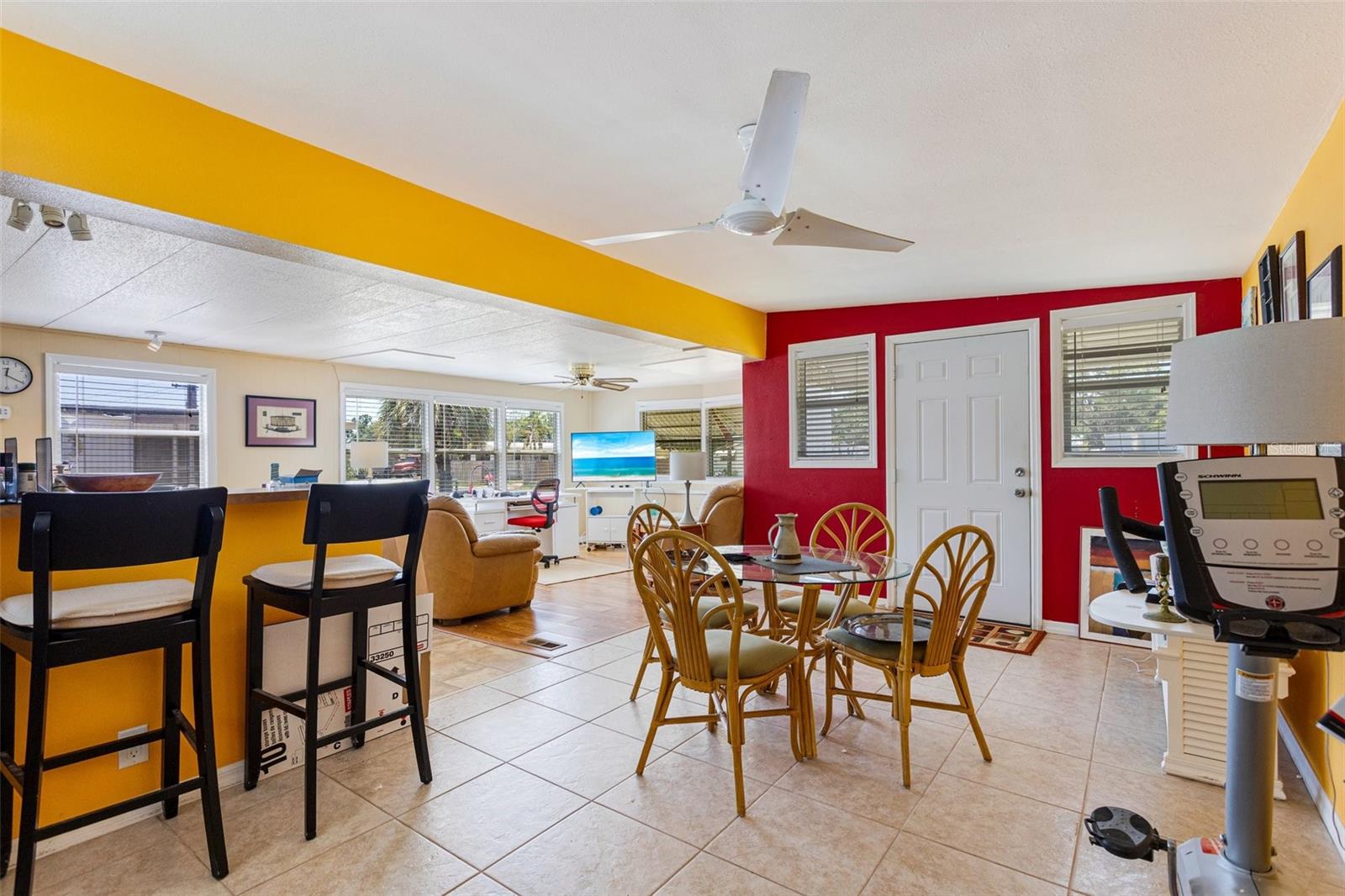 Image 11 of 32 For 108 Orange Grove Avenue S