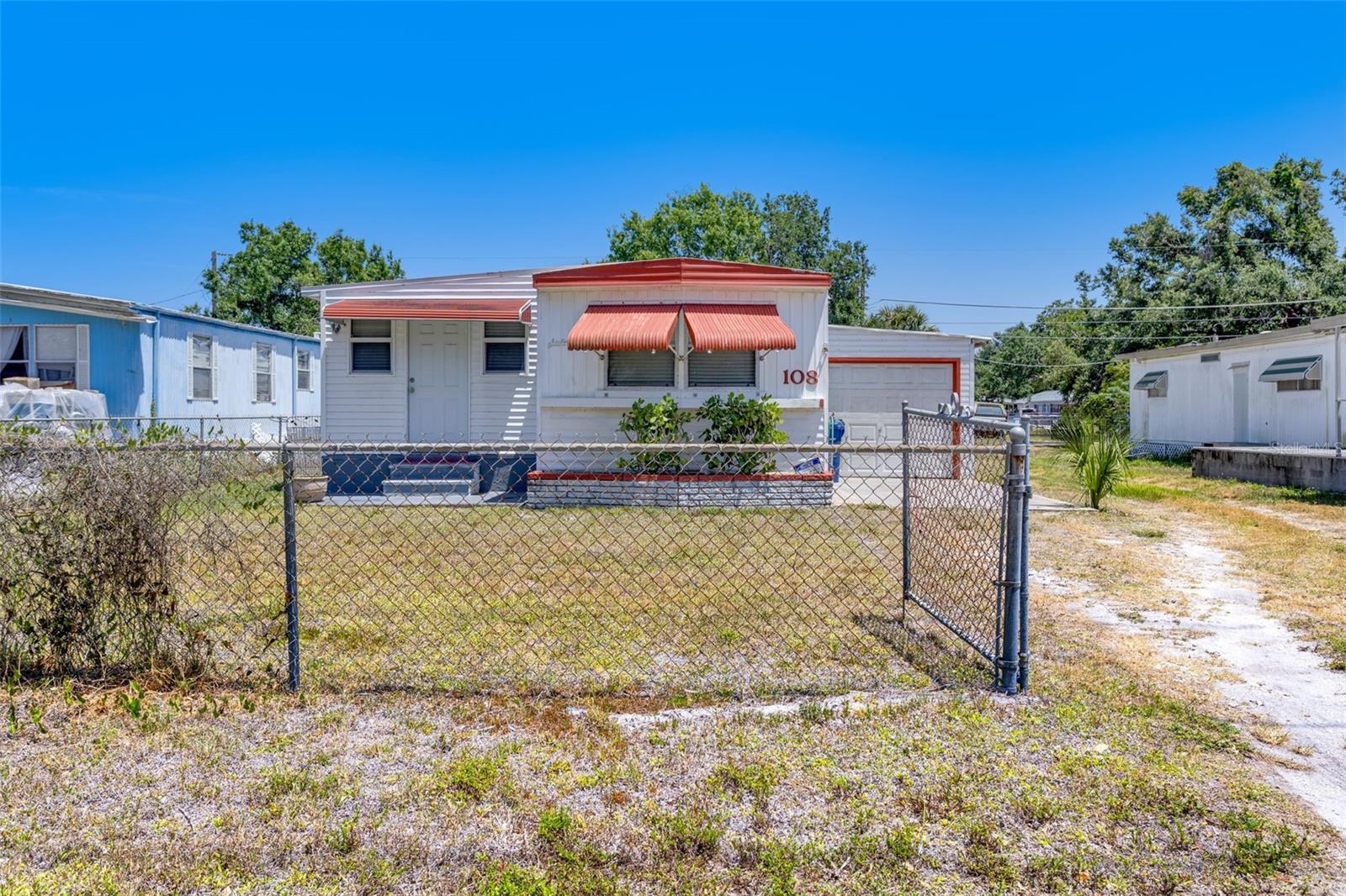 Image 25 of 32 For 108 Orange Grove Avenue S