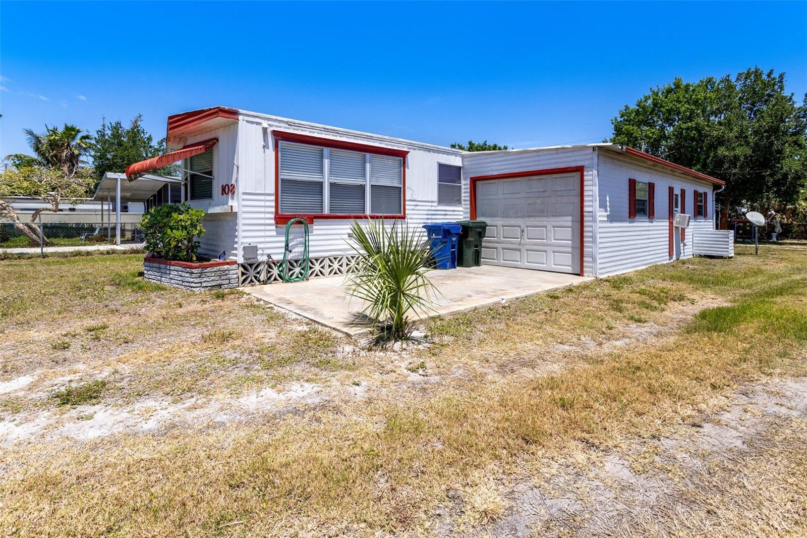 Image 27 of 32 For 108 Orange Grove Avenue S