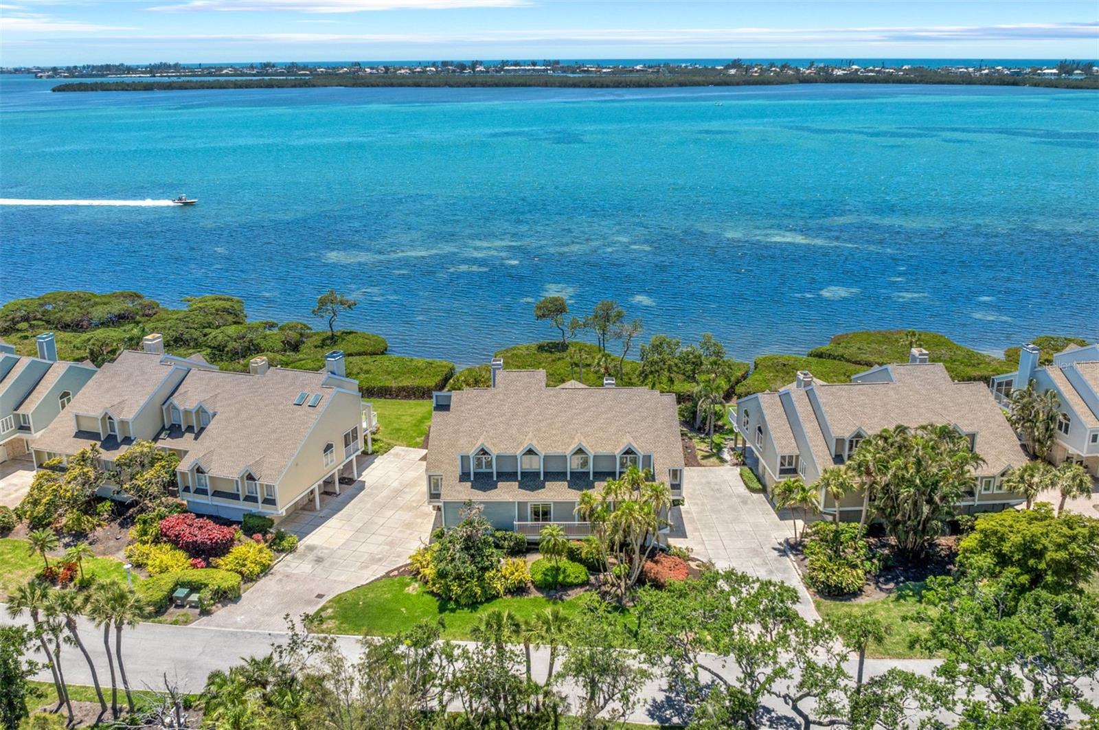 Image 2 of 100 For 78 Tidy Island Boulevard