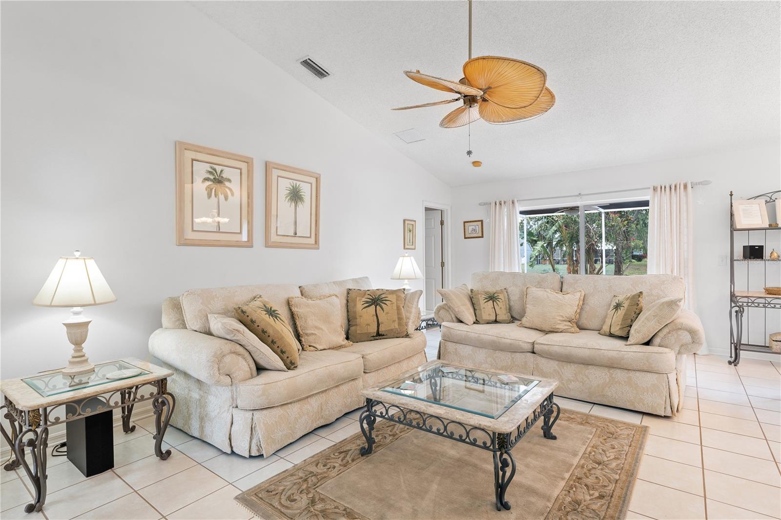 Image 4 of 38 For 4610 Runabout Way