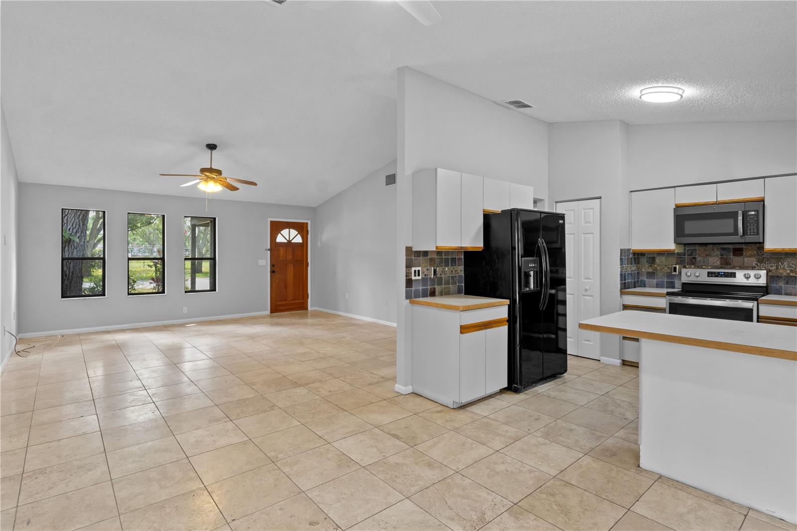 Image 11 of 24 For 920 36th Street W