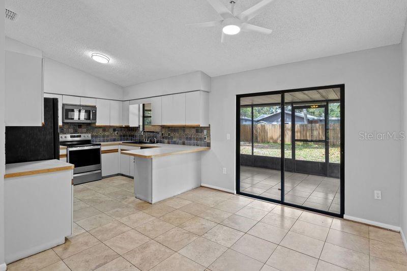 Image 13 of 24 For 920 36th Street W
