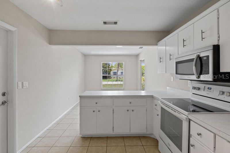 Image 6 of 34 For 3505 27th Avenue W