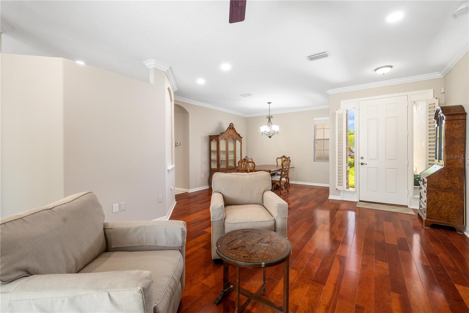 Image 18 of 75 For 7804 Edmonston Circle