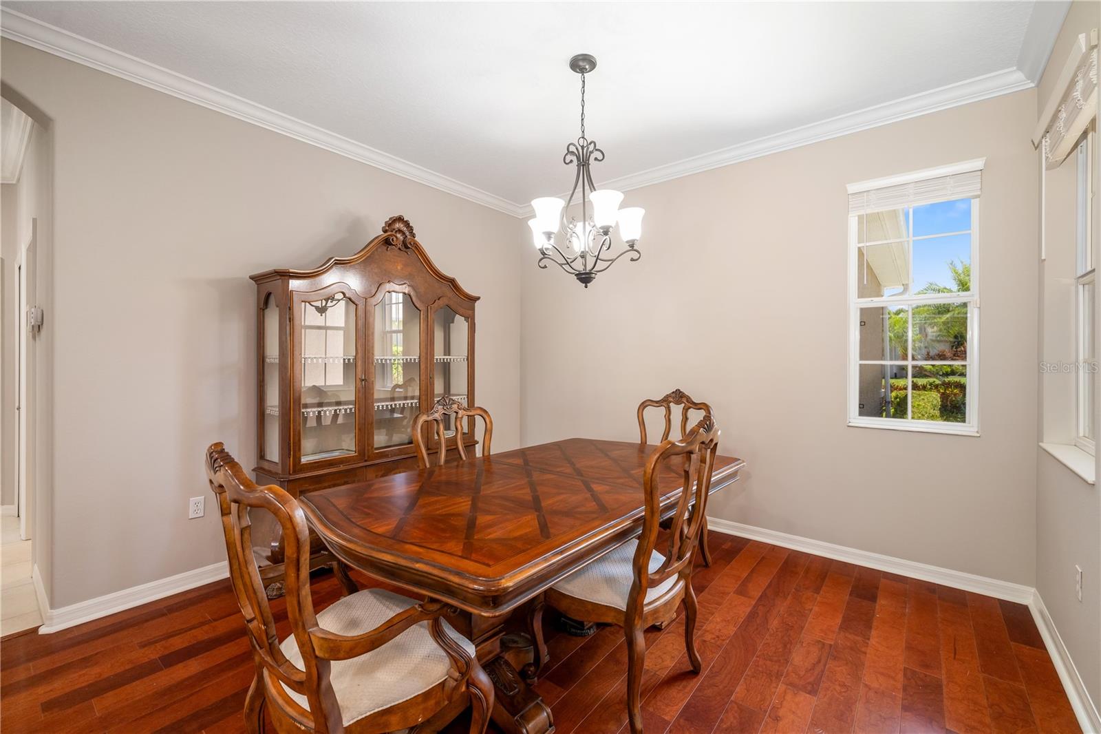 Image 27 of 75 For 7804 Edmonston Circle