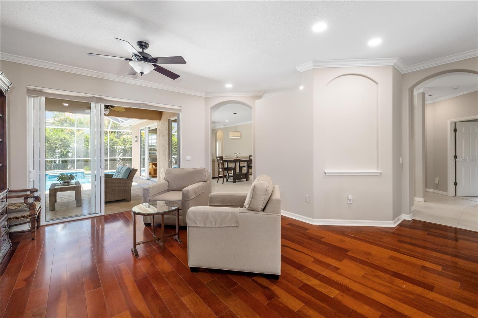Image 33 of 75 For 7804 Edmonston Circle