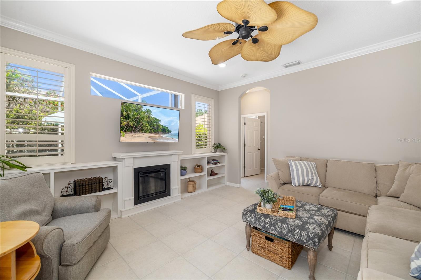 Image 6 of 75 For 7804 Edmonston Circle