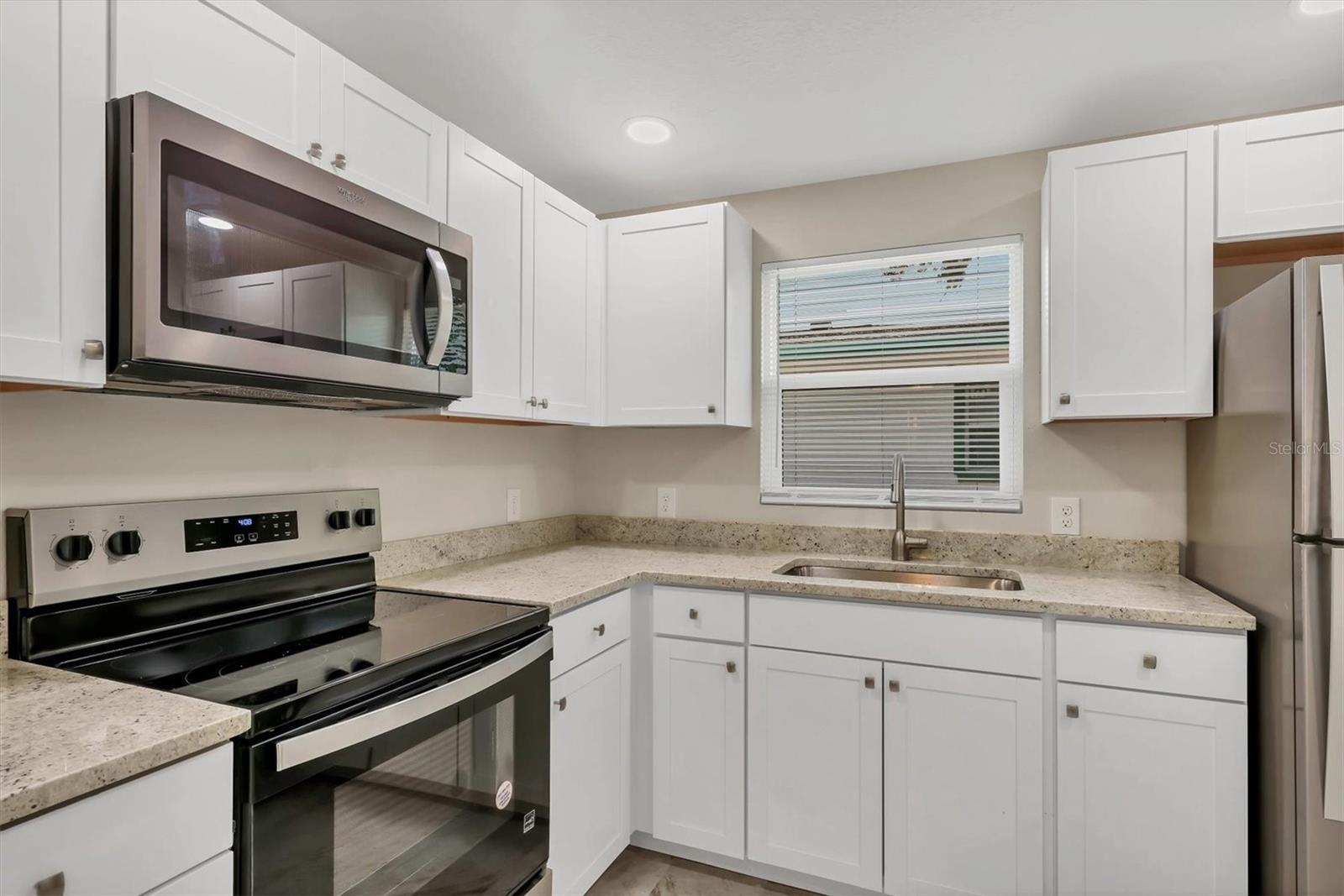 Image 10 of 21 For 2947 Goodrich Avenue
