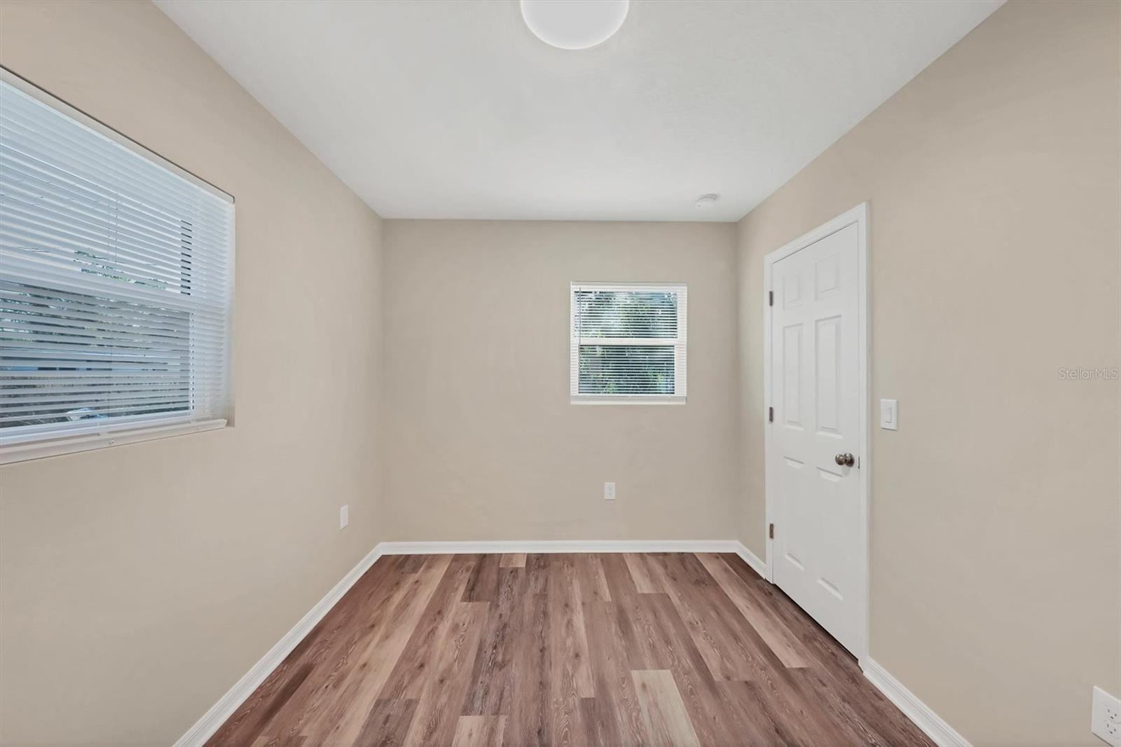 Image 19 of 21 For 2947 Goodrich Avenue