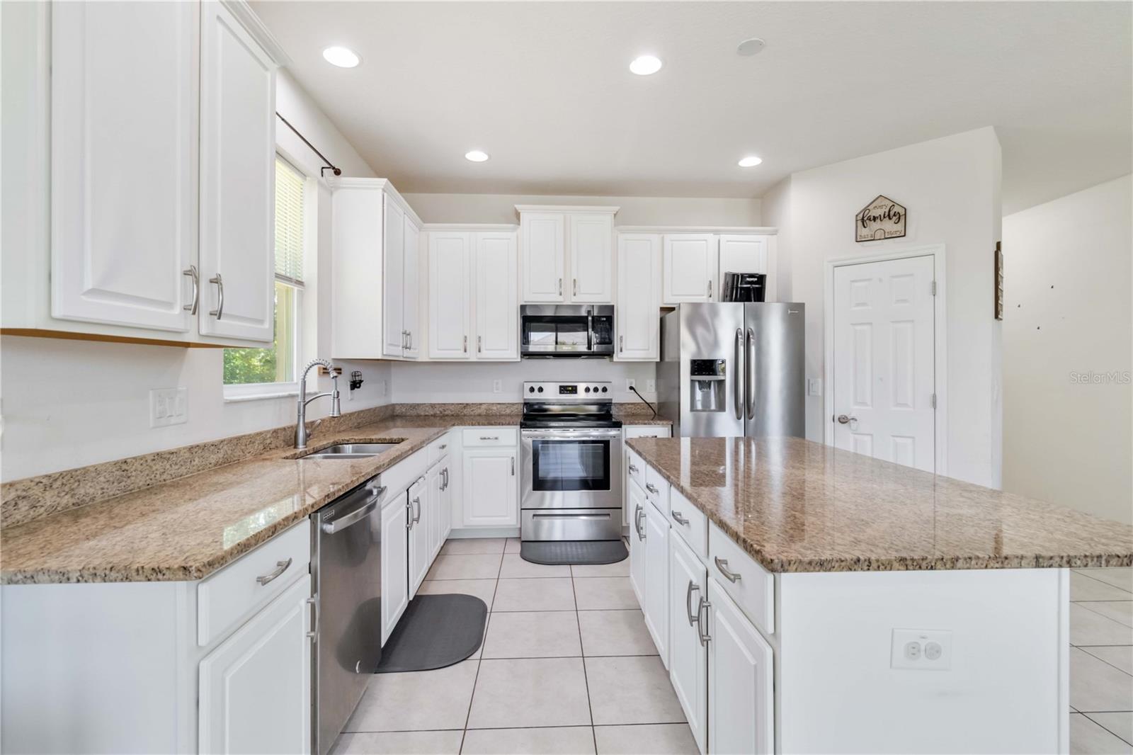 Image 13 of 40 For 10860 79th Street E