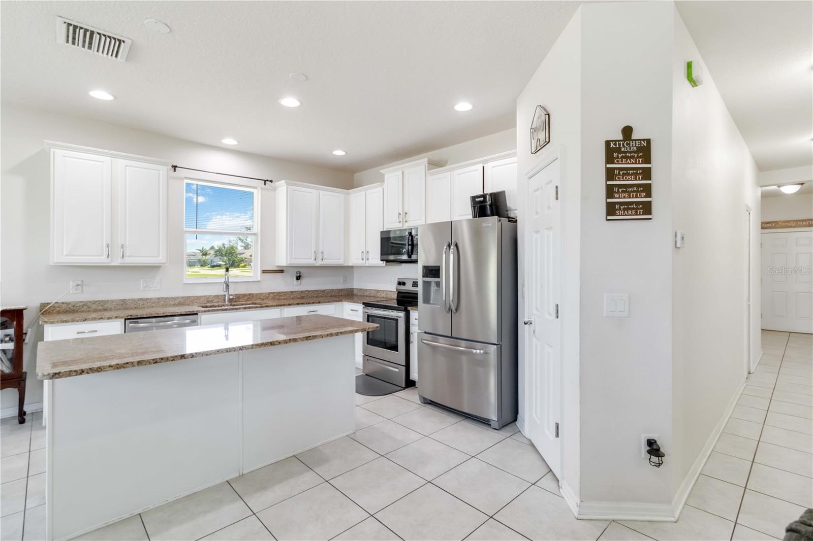 Image 14 of 40 For 10860 79th Street E