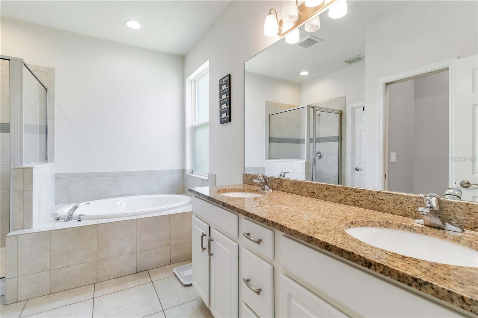 Image 17 of 40 For 10860 79th Street E