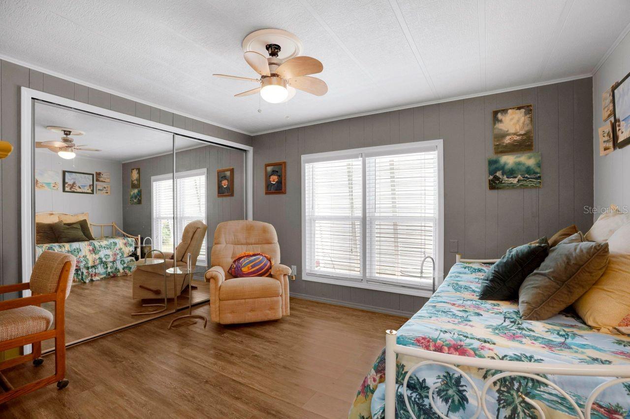 Image 22 of 44 For 649 Fairmount Drive