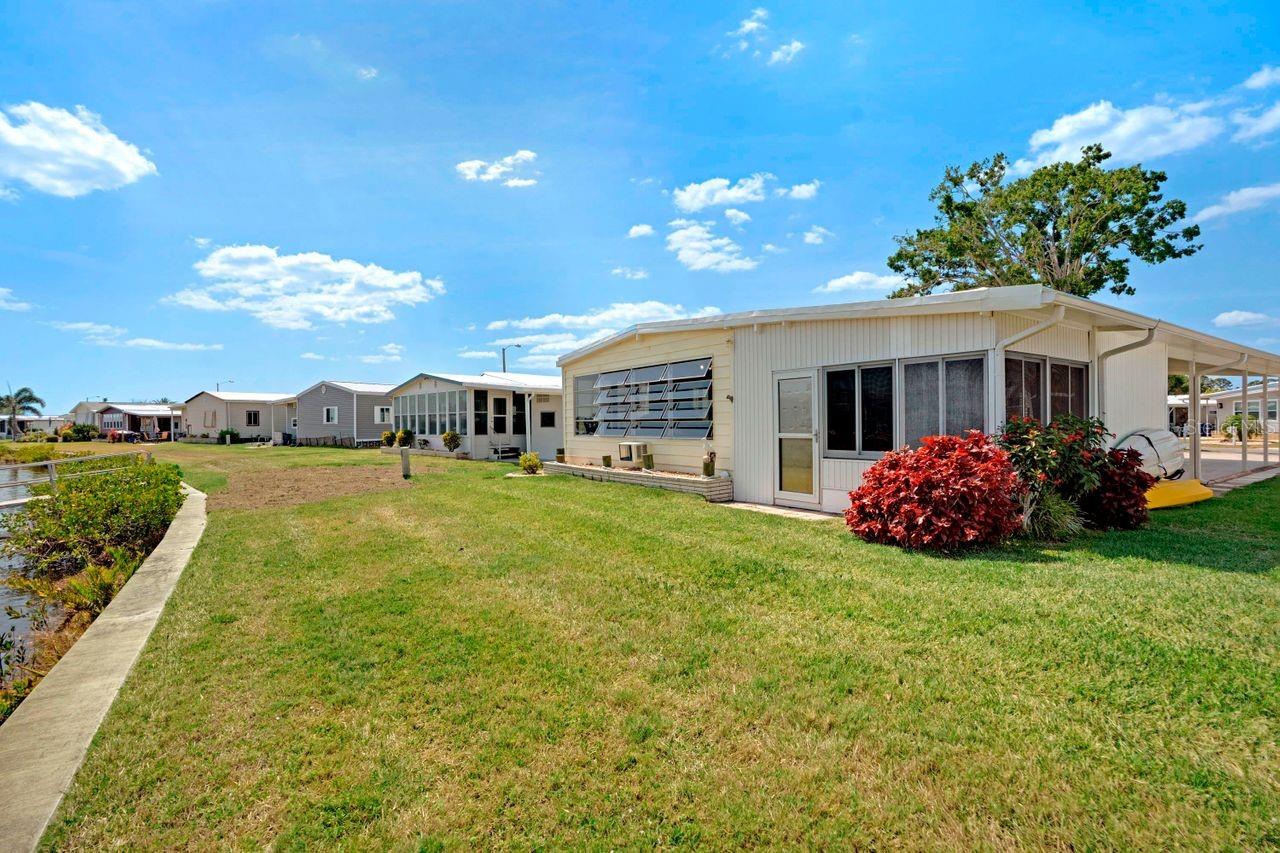 Image 33 of 44 For 649 Fairmount Drive