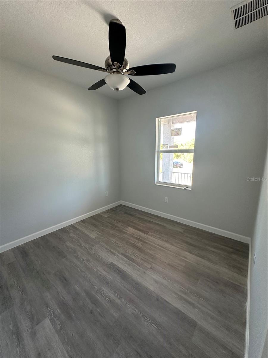 Image 16 of 18 For 14343 Myakka Avenue