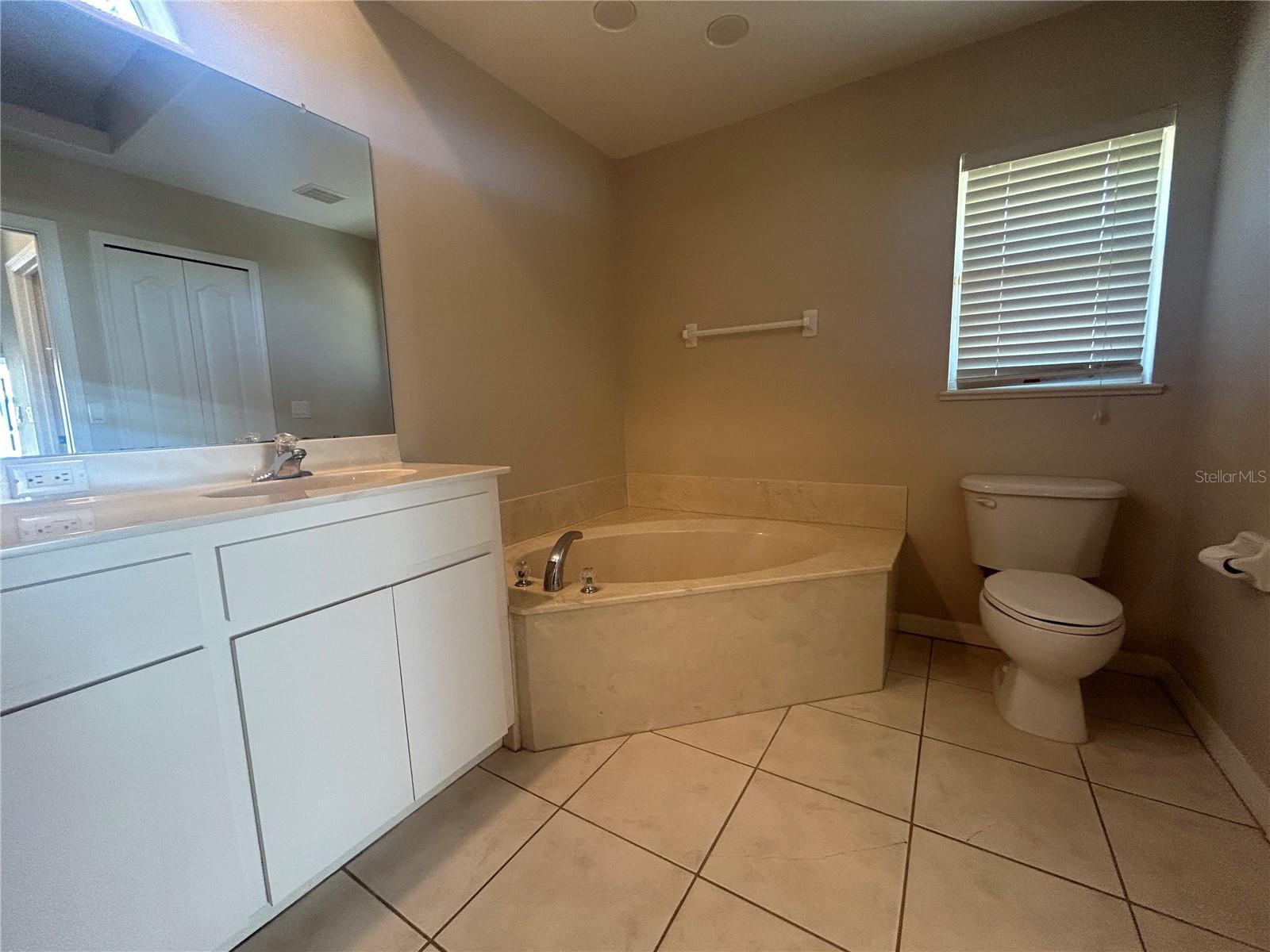 Image 25 of 37 For 5746 Brickell Drive
