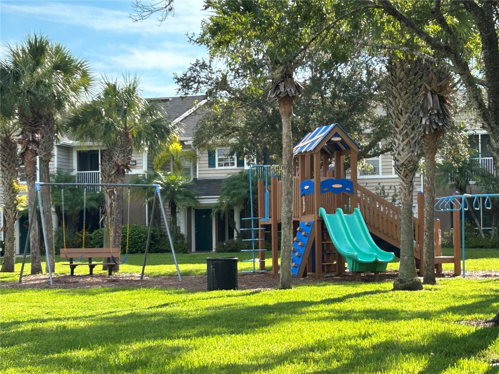 Image 11 of 16 For 7417 Vista Way 105