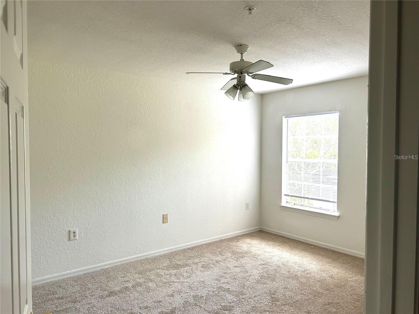 Image 6 of 16 For 7417 Vista Way 105