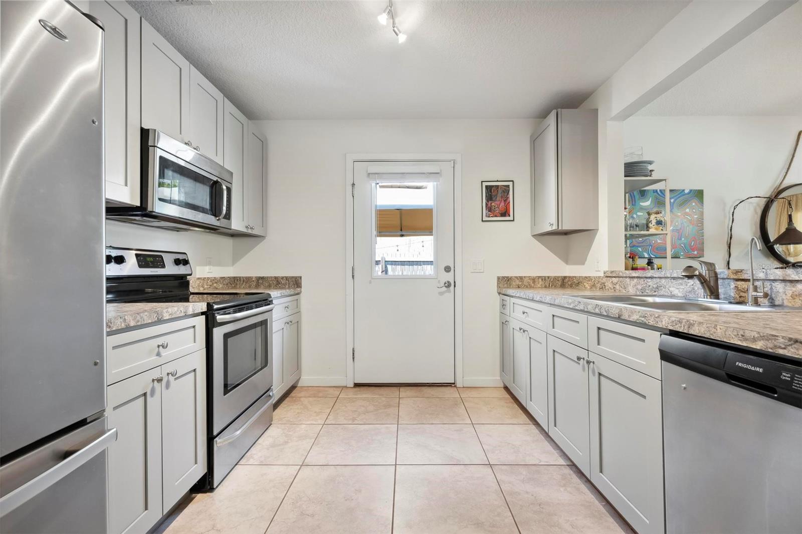 Image 12 of 31 For 1052 32nd Street