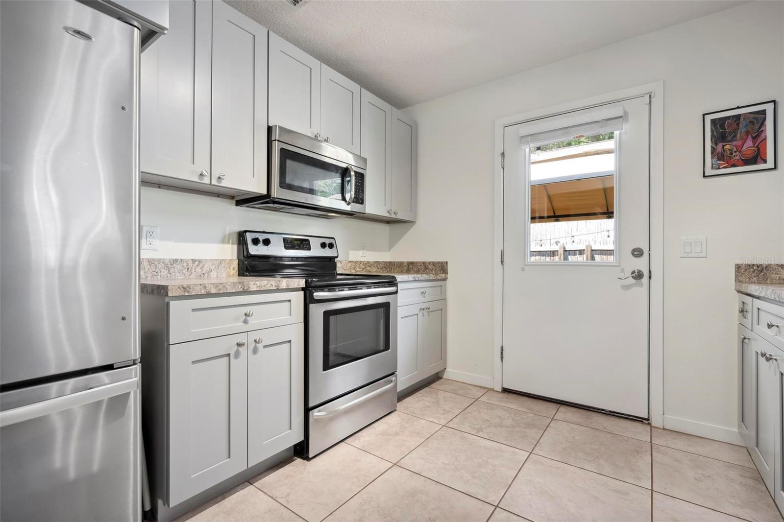 Image 13 of 31 For 1052 32nd Street