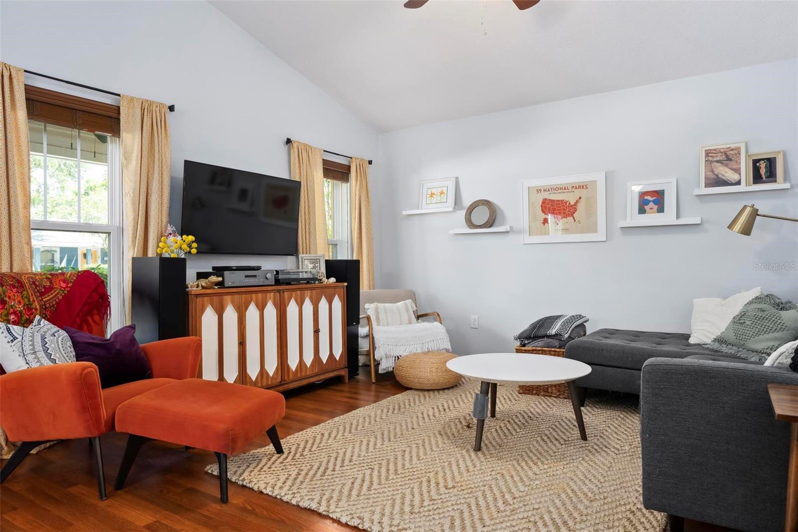 Image 7 of 31 For 1052 32nd Street