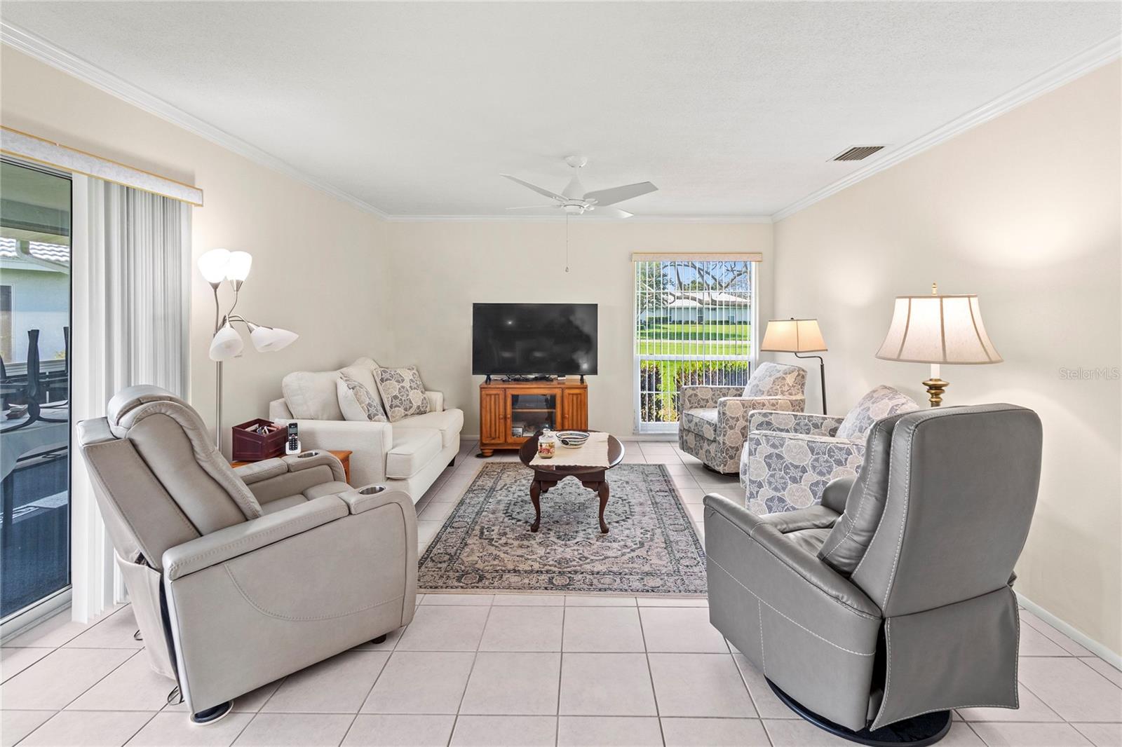 Image 6 of 42 For 909 68th Street W