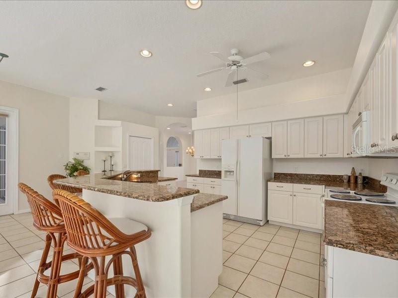 Image 10 of 33 For 4705 Sweetmeadow Circle