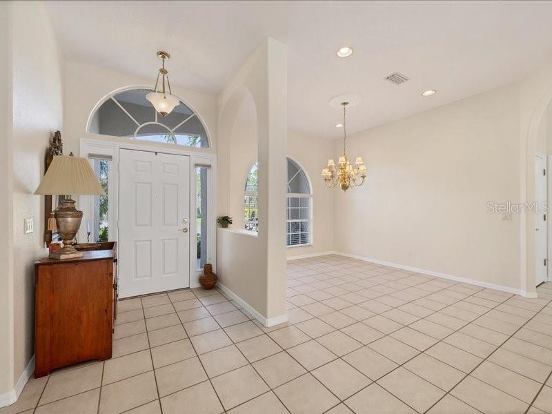 Image 5 of 33 For 4705 Sweetmeadow Circle