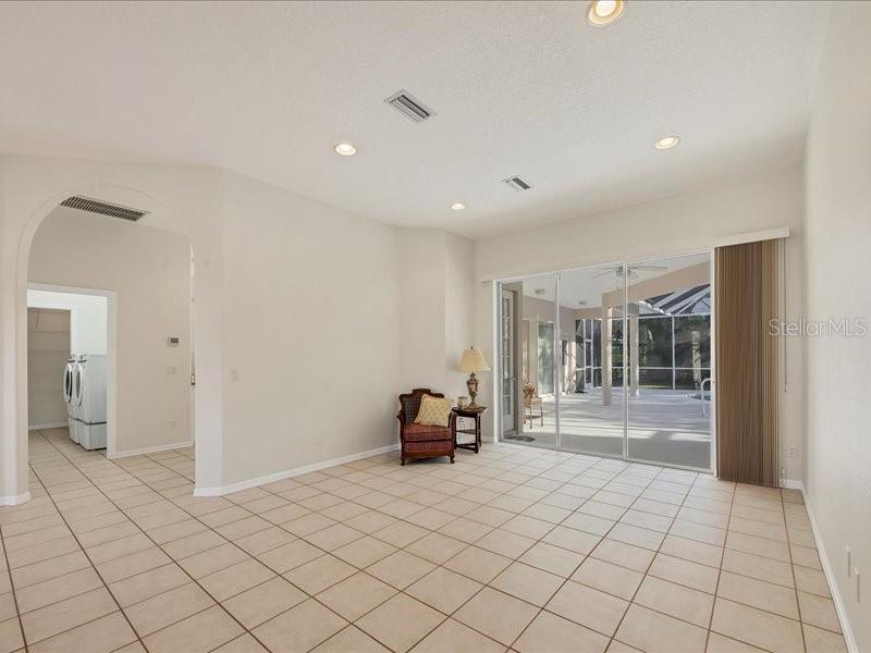 Image 6 of 33 For 4705 Sweetmeadow Circle