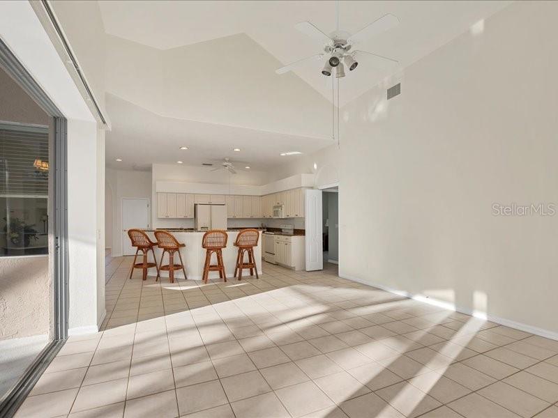 Image 8 of 33 For 4705 Sweetmeadow Circle