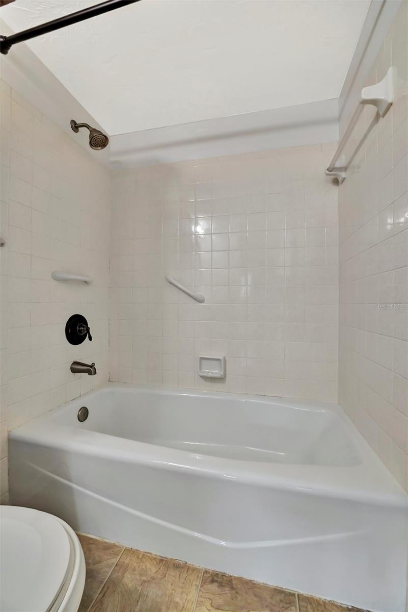 Image 21 of 34 For 7257 Cloister Drive 113