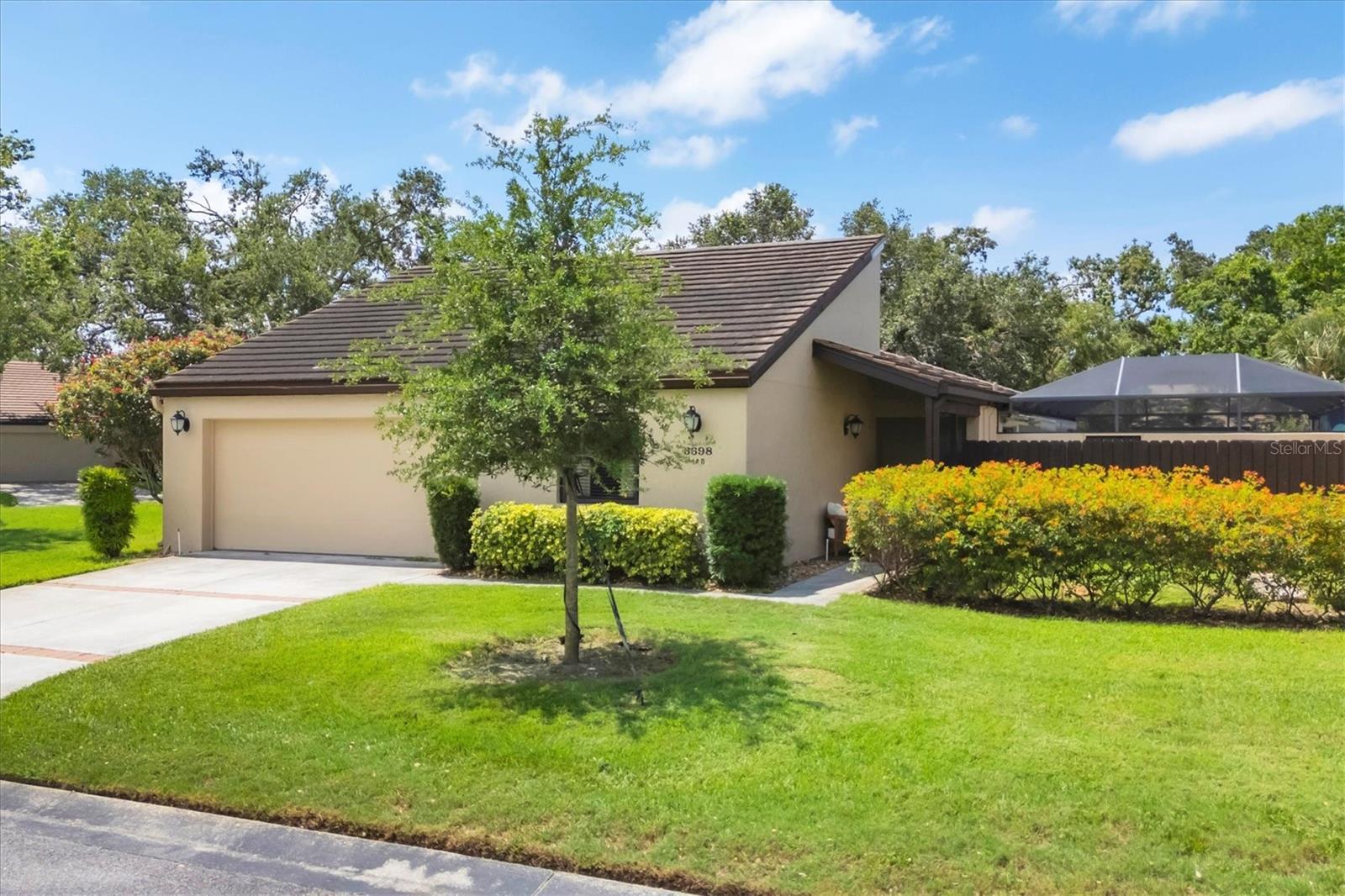 Image 6 of 51 For 3698 Glen Oaks Manor Drive