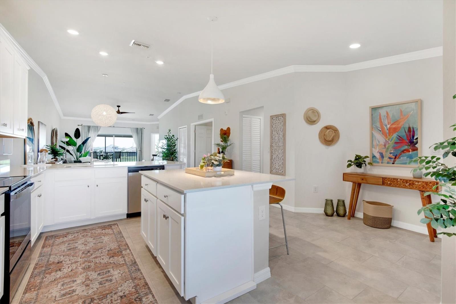 Image 12 of 83 For 5711 Palmer Circle 206