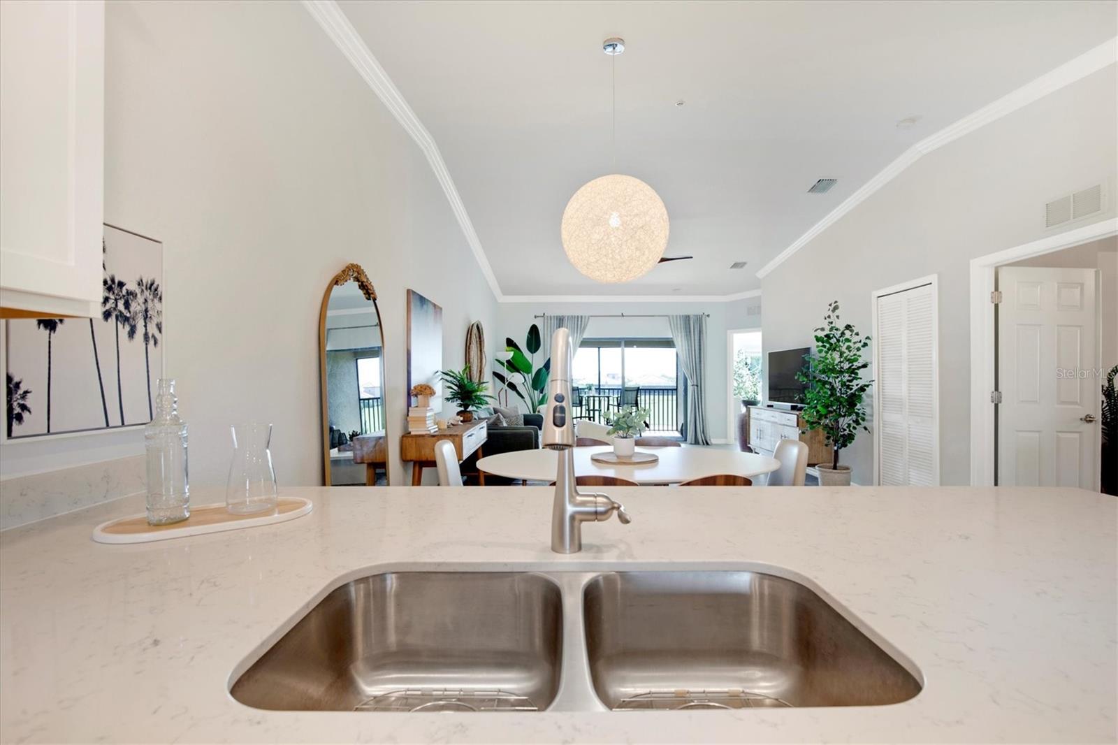 Image 16 of 83 For 5711 Palmer Circle 206