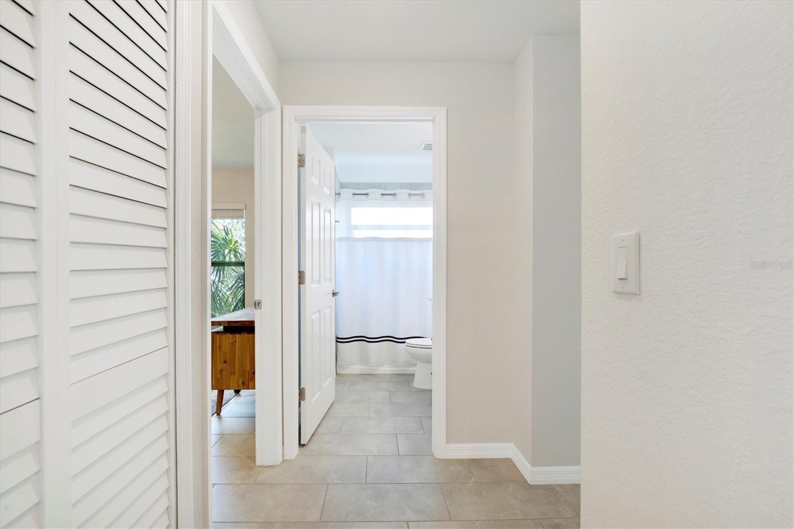 Image 29 of 83 For 5711 Palmer Circle 206