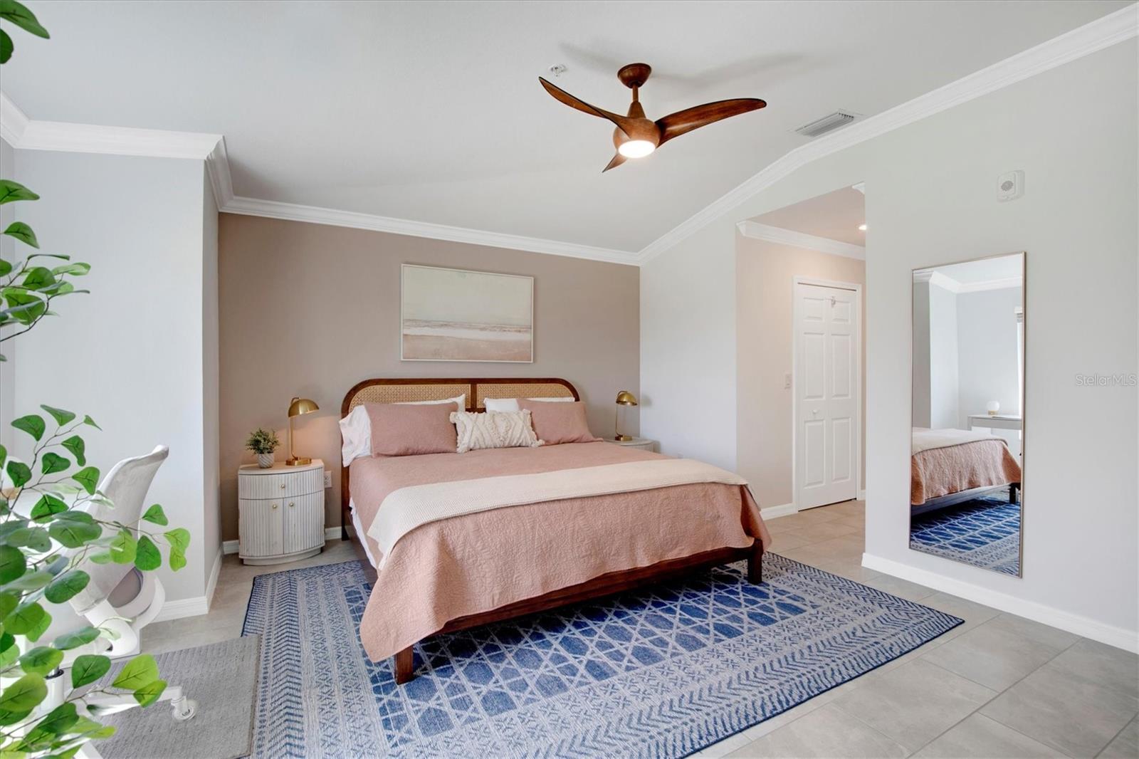 Image 39 of 83 For 5711 Palmer Circle 206