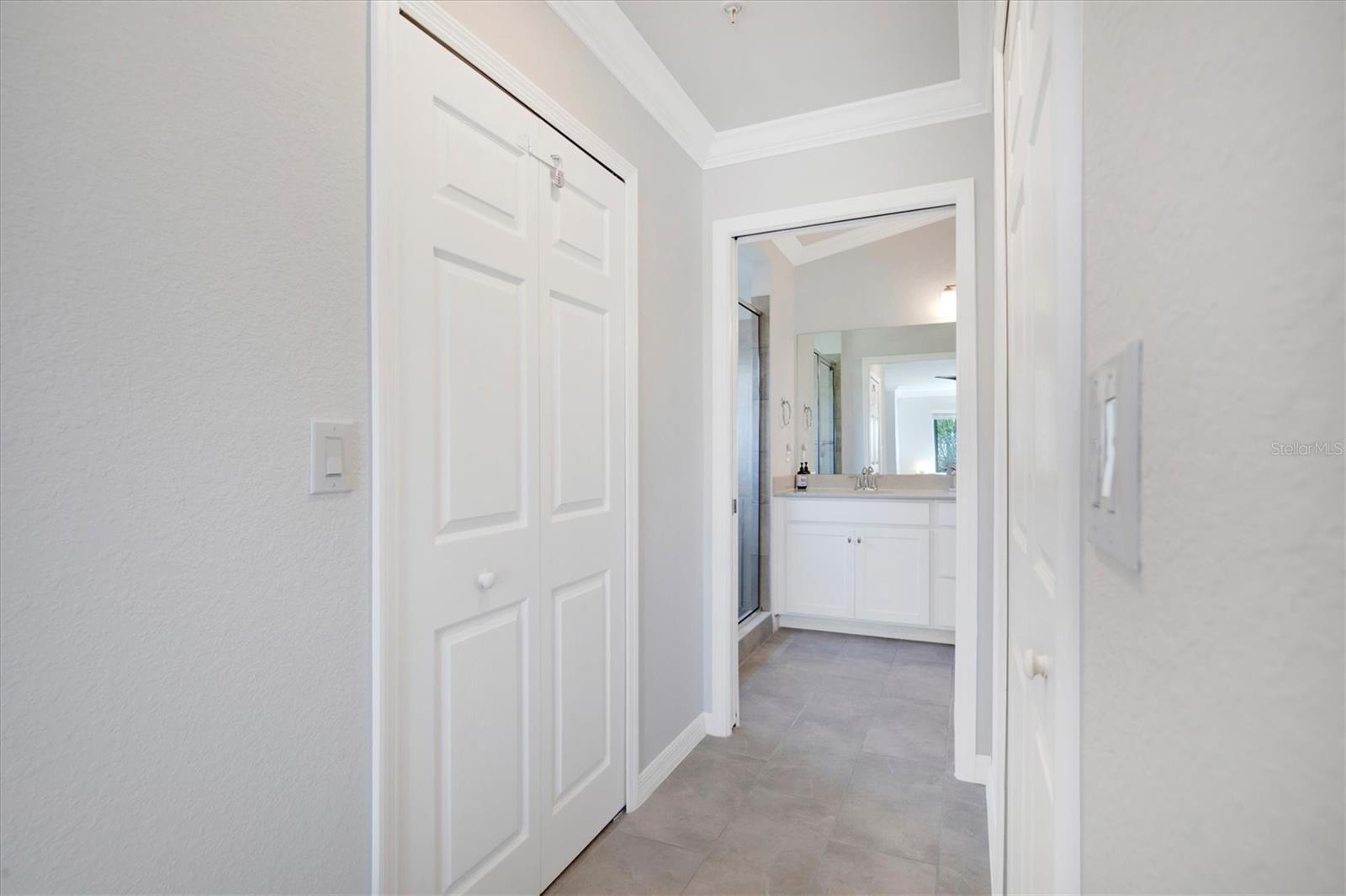 Image 41 of 83 For 5711 Palmer Circle 206